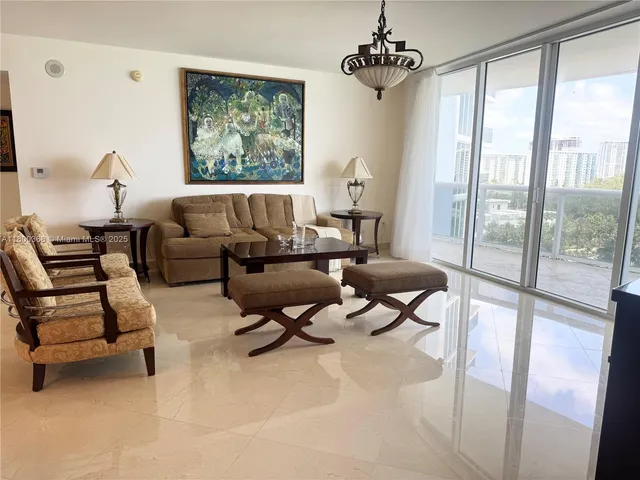 $1,275,000 | 18911 Collins Avenue, Unit 1102, Sunny Isles Beach, FL 33160