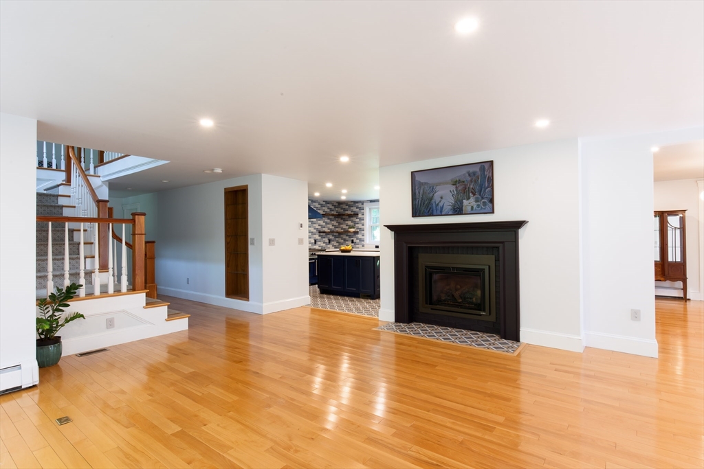 2 Spingler Way Hamilton, MA 01982 - Photo 10 of 37