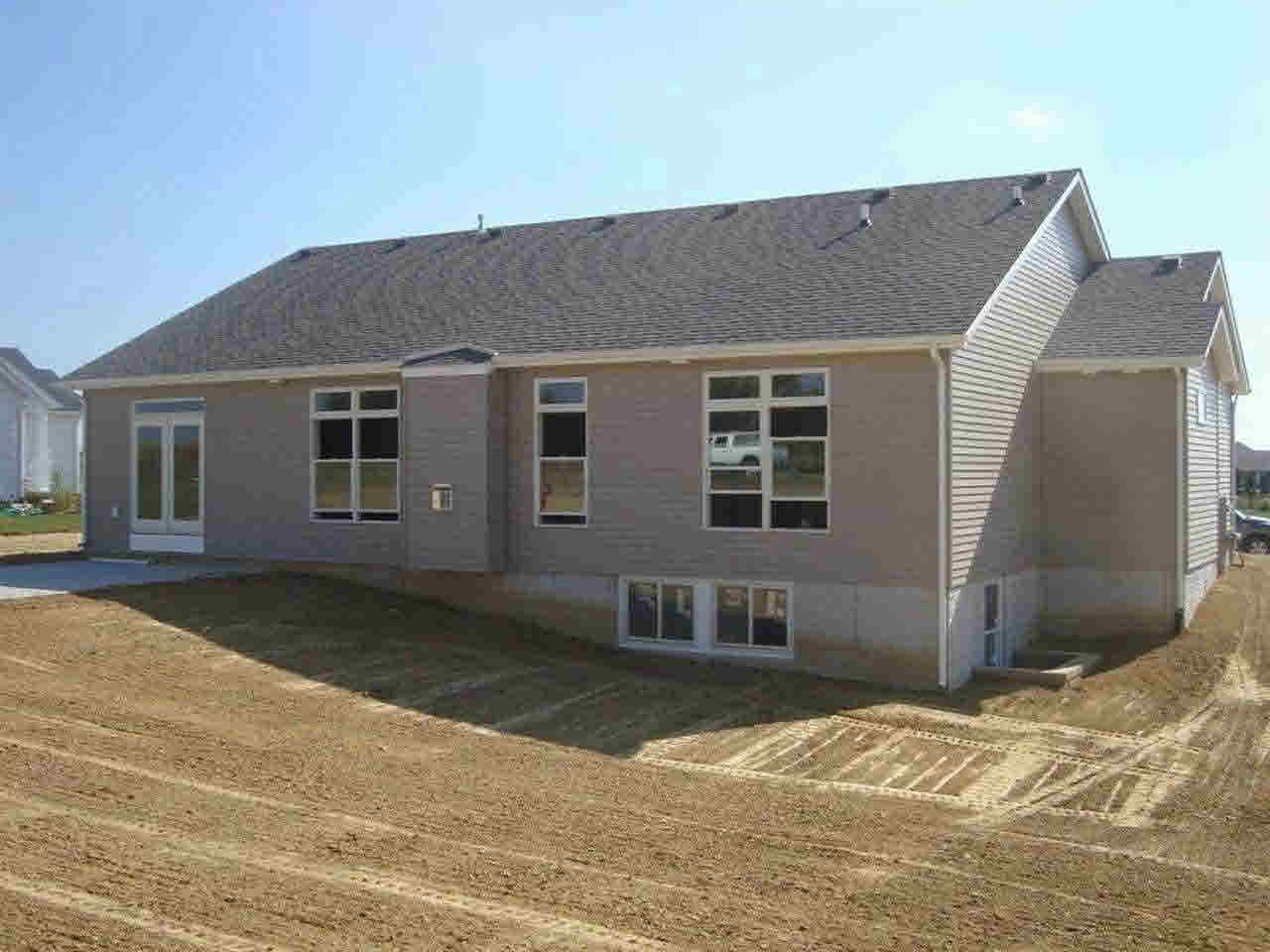 5777 Judge Road Bettendorf, IA 52722 - Photo 3 of 5 Gallery Image 3