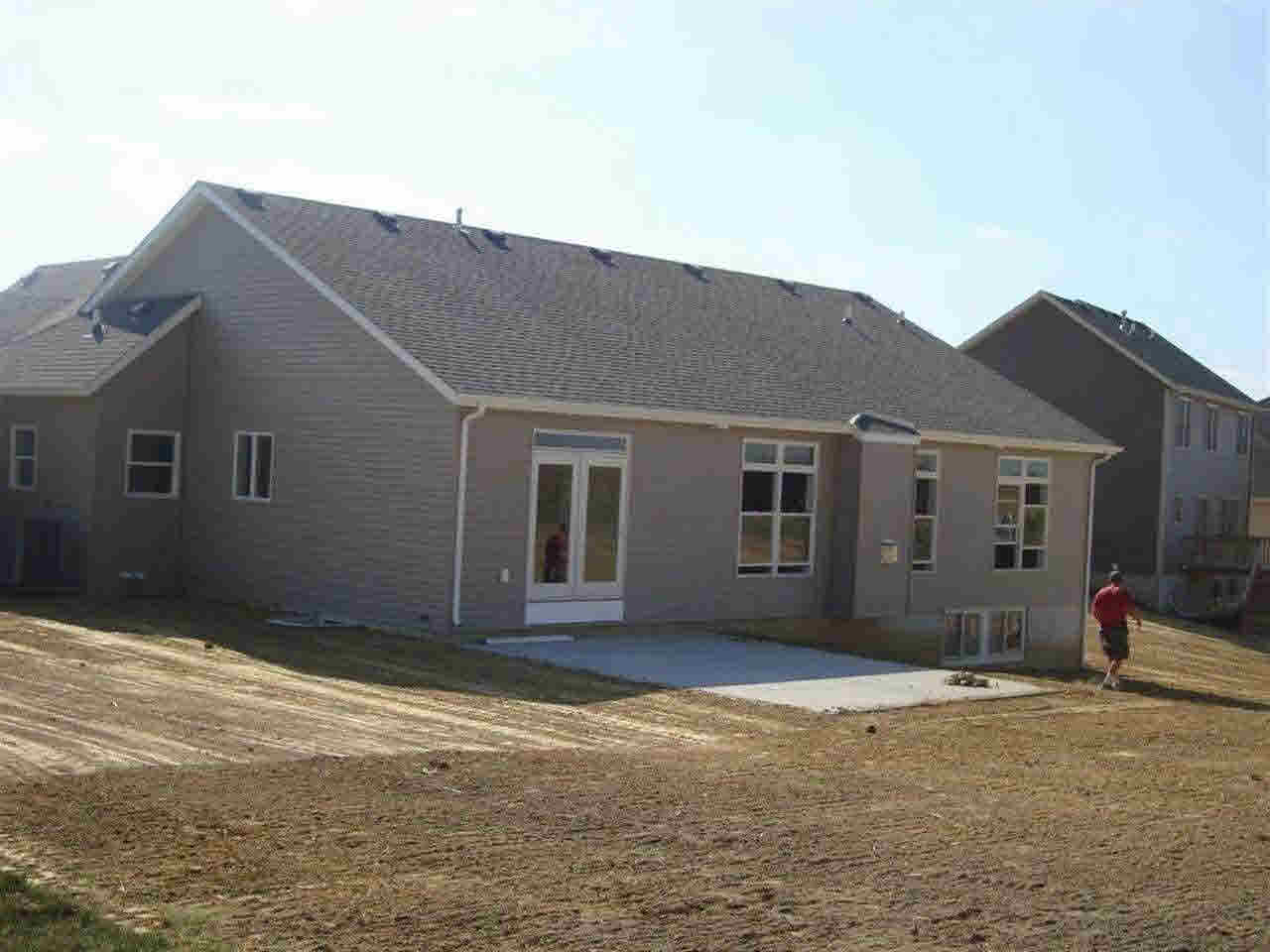 5777 Judge Road Bettendorf, IA 52722 - Photo 4 of 5 Gallery Image 4