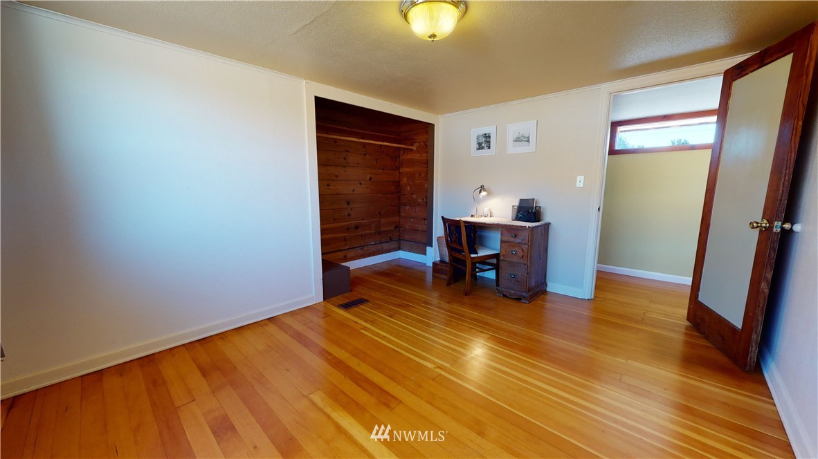 917 McLean Road Mount Vernon, WA 98273 - Photo 18 of 28 Gallery Image 18
