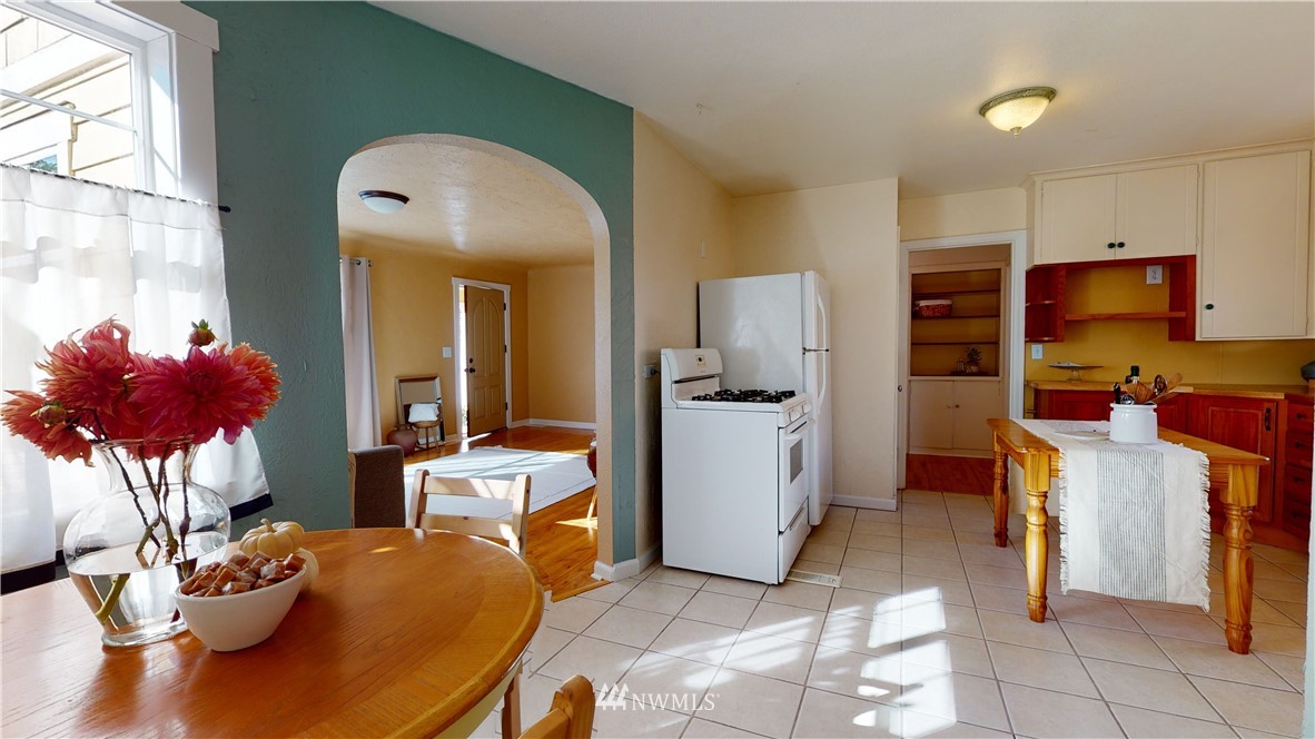 917 McLean Road Mount Vernon, WA 98273 - Photo 6 of 28 Gallery Image 6