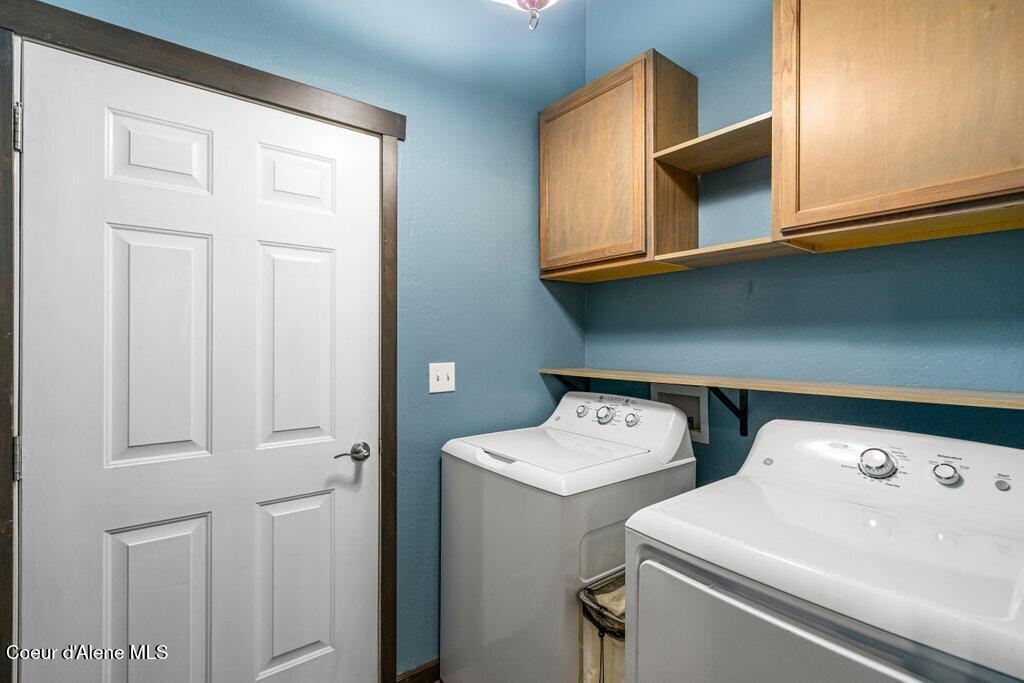 2130 East Decaro Loop Post Falls, ID 83854 - Photo 22 of 31 Laundry