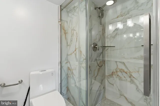 $520,000 | 8350 Greensboro Drive, Unit 517, McLean, VA 22102