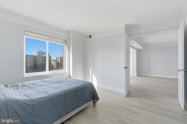 $520,000 | 8350 Greensboro Drive, Unit 517, McLean, VA 22102