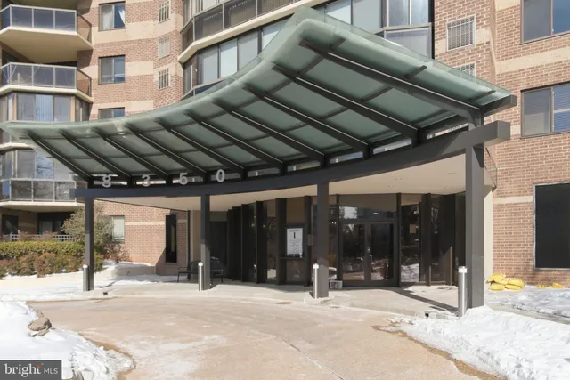 $520,000 | 8350 Greensboro Drive, Unit 517, McLean, VA 22102