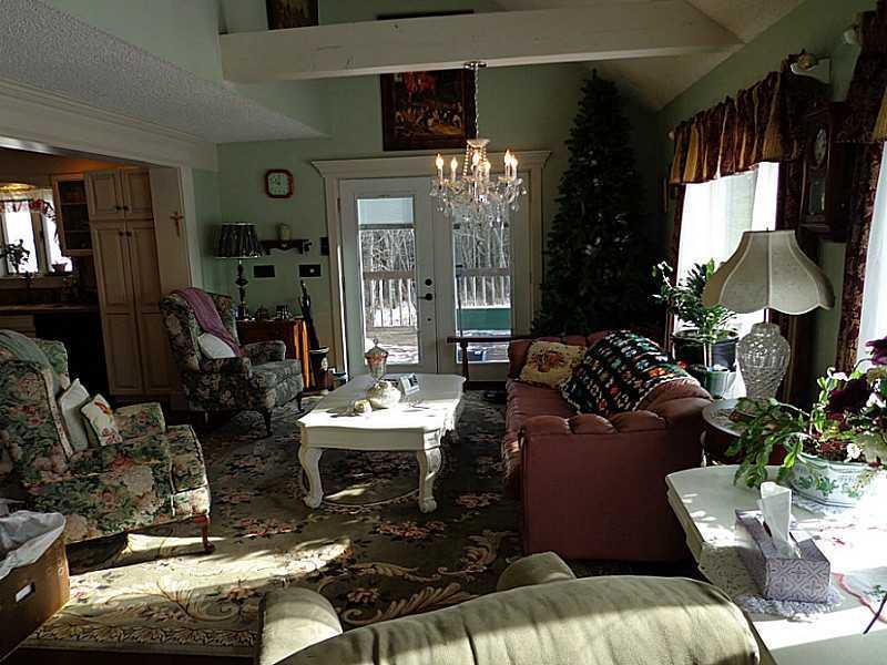 408 South Belfast Road Windsor, ME 04363 - Photo 24 of 26 Living Room.