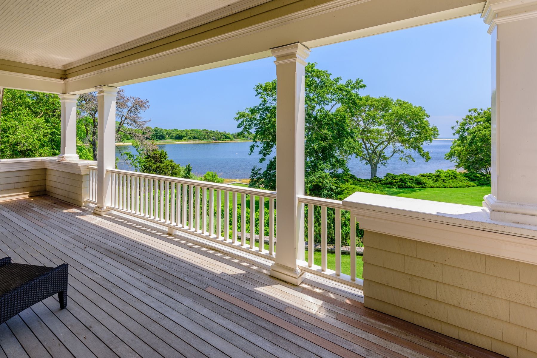 38 Mathews Road Wainscott, NY 11975 - Photo 8 of 48