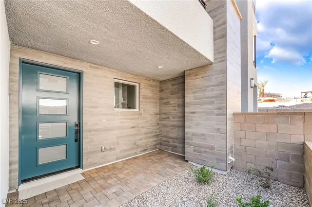 $689,000 | 11528 Hillrise Avenue, Las Vegas, NV 89138