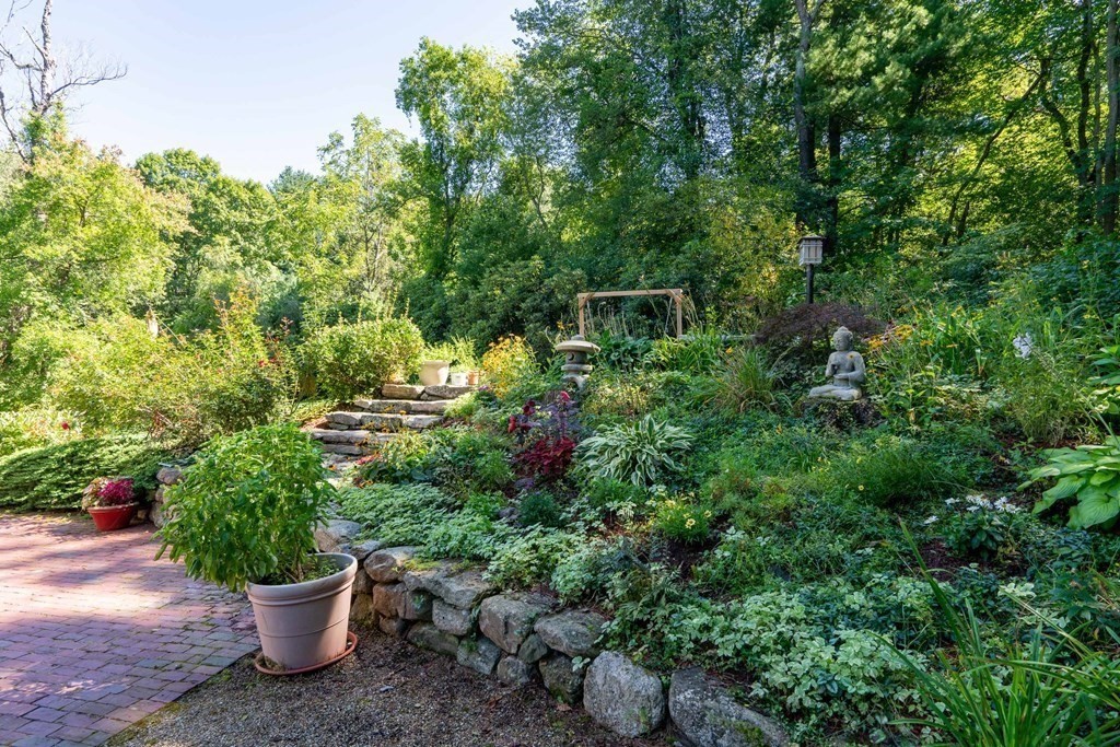 7 Diamond Road Lexington, MA 02420 - Photo 4 of 42