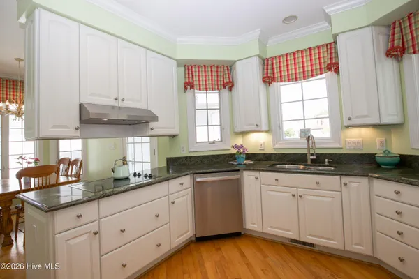 $660,000 | 332 Magnolia Circle, Southern Pines, NC 28387