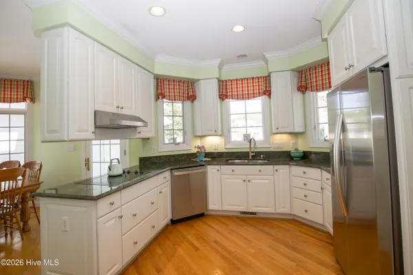 $660,000 | 332 Magnolia Circle, Southern Pines, NC 28387