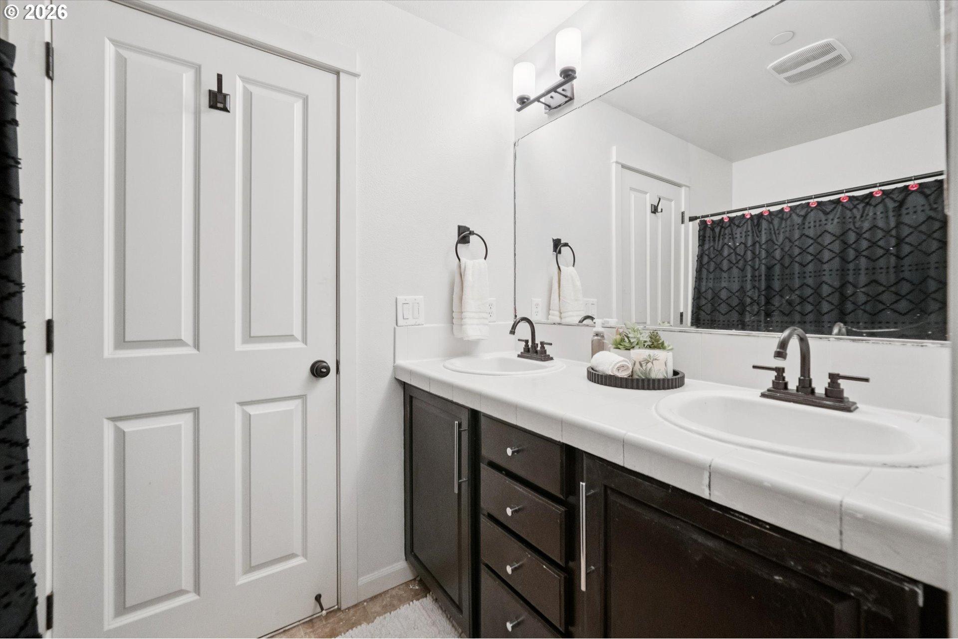 9231 Northwest Germantown Road Portland, OR 97231 - Photo 26 of 41 Attached Bathroom #1