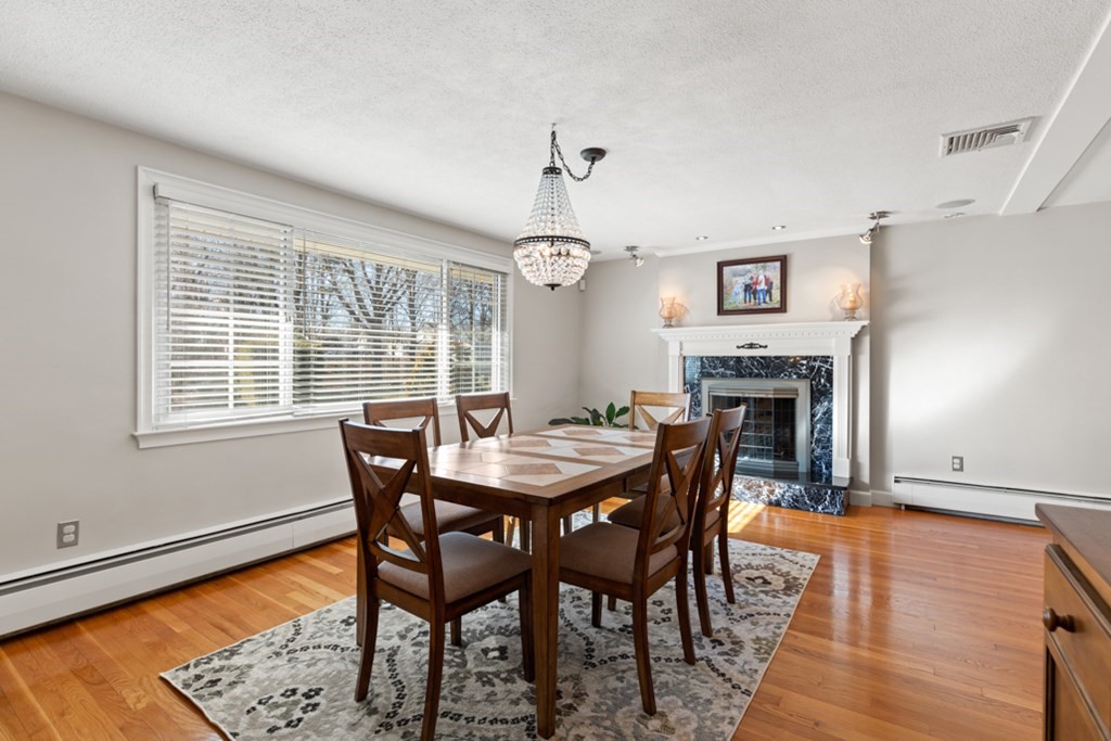 19 Appleton Road Wakefield, MA 01880 - Photo 6 of 29 Gallery Image 6