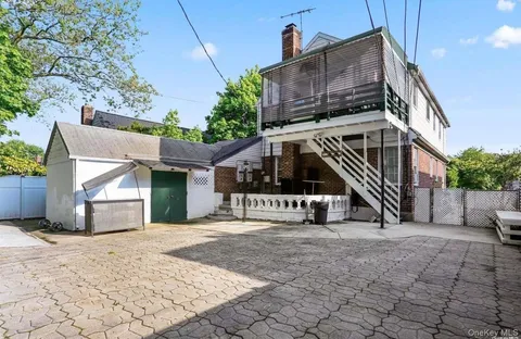 $999,999 | 30 Norfolk Drive East, Elmont, NY 11003