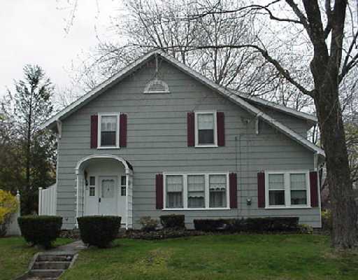 68 Walnut Road Barrington, RI 02806 - Photo 1 of 1 Exterior Front.