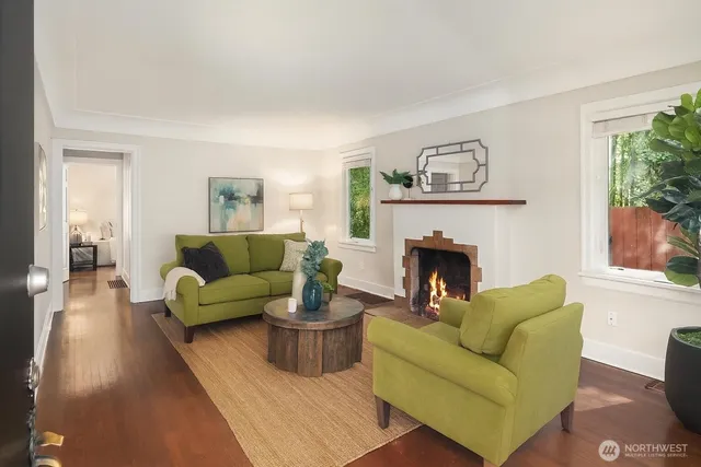 $990,000 | 14008 Stone Avenue North, Seattle, WA 98133