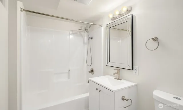 $990,000 | 14008 Stone Avenue North, Seattle, WA 98133