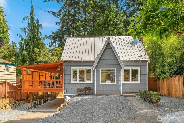 $990,000 | 14008 Stone Avenue North, Seattle, WA 98133