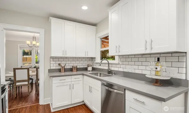 $990,000 | 14008 Stone Avenue North, Seattle, WA 98133