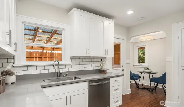 $990,000 | 14008 Stone Avenue North, Seattle, WA 98133