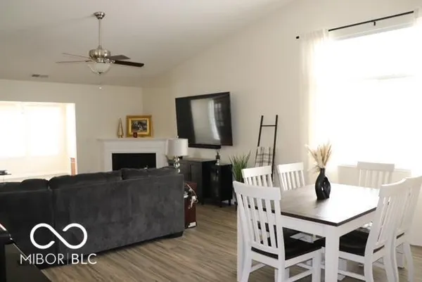 $2,300 | 528 Dylan Drive, Avon, IN 46123