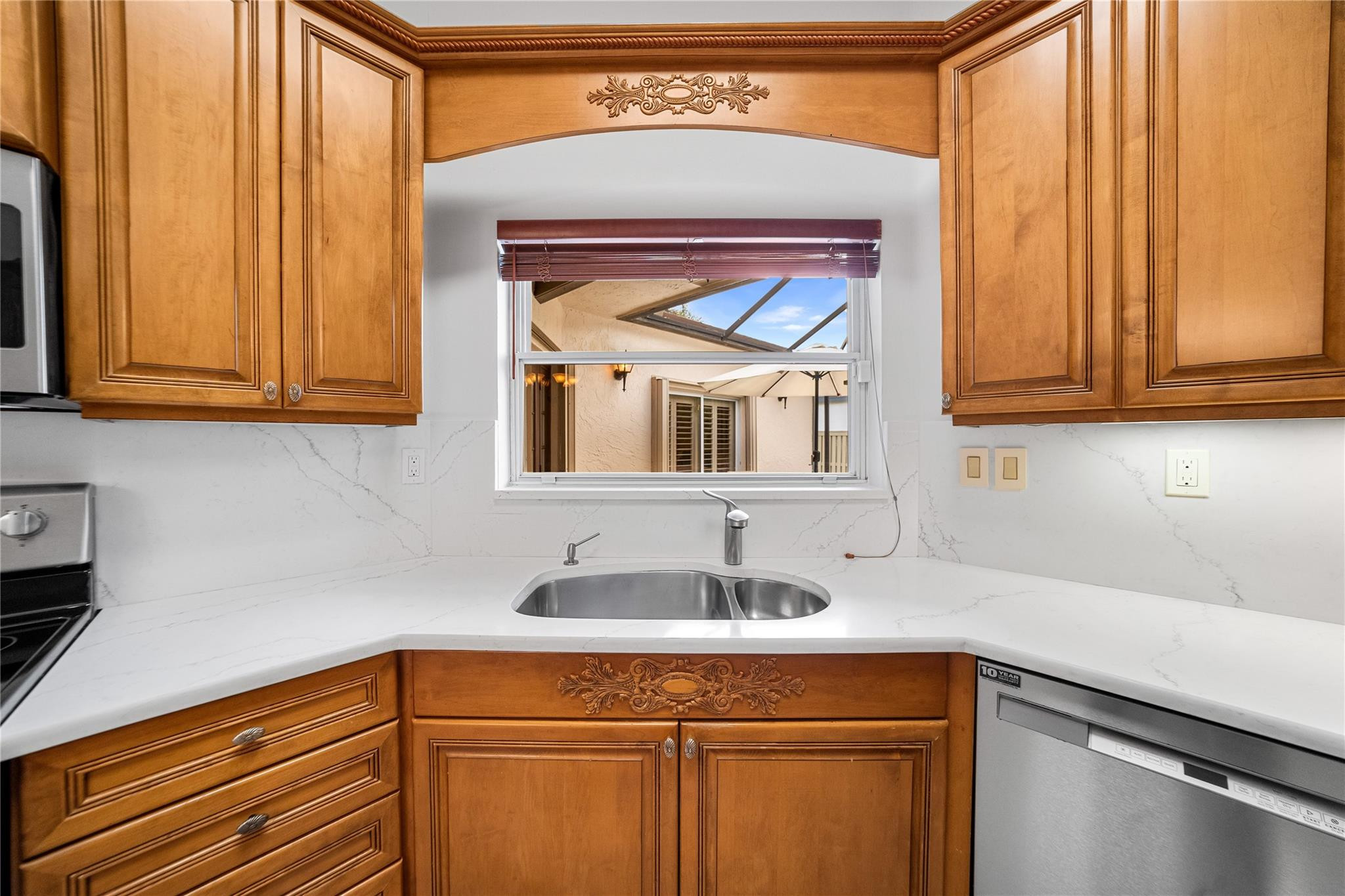 6558 Abbey Road Parkland, FL 33067 - Photo 8 of 52 Photo 8