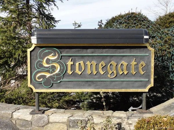 a view of sign board