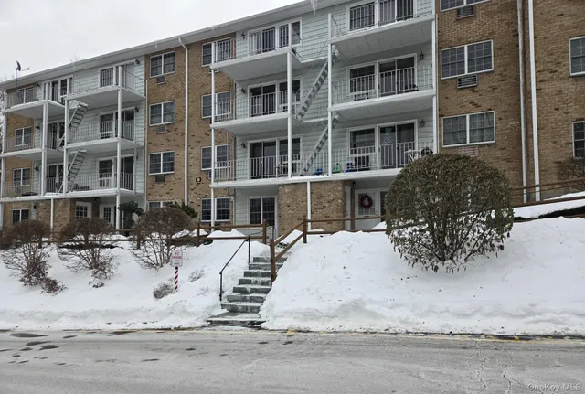 $125,000 | 1840 Crompond Road, Unit 9A6, Peekskill, NY 10566