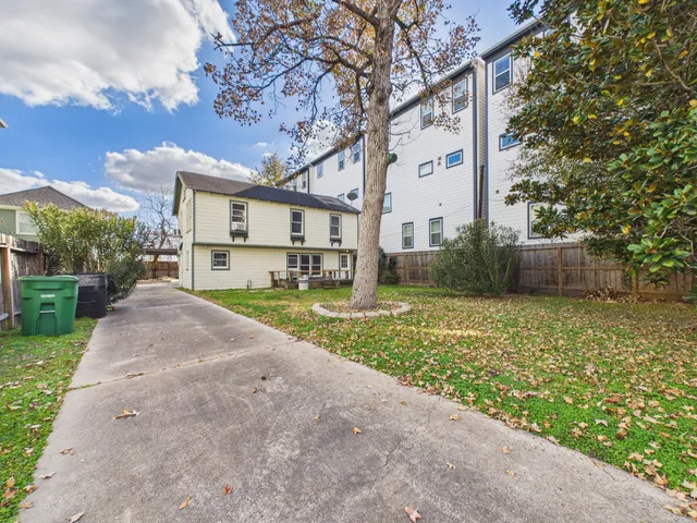 $2,100 | 1334 West 21st Street, Houston, TX 77008