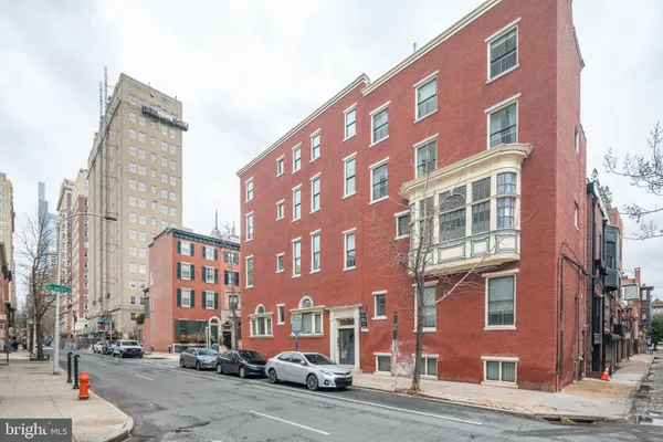 $1,750 | 1836 Delancey Place, Unit 1, Philadelphia, PA 19103