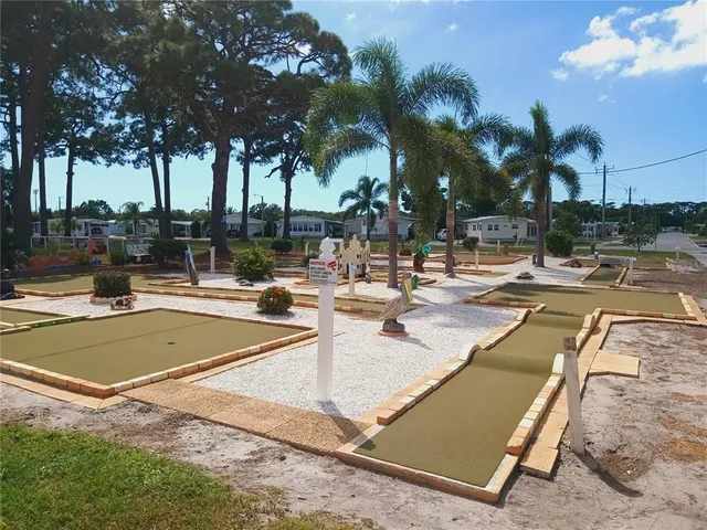 a view of a tennis court