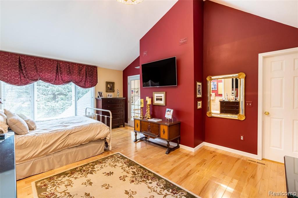 861 Augusta Drive Rochester Hills, MI 48309 - Photo 18 of 37