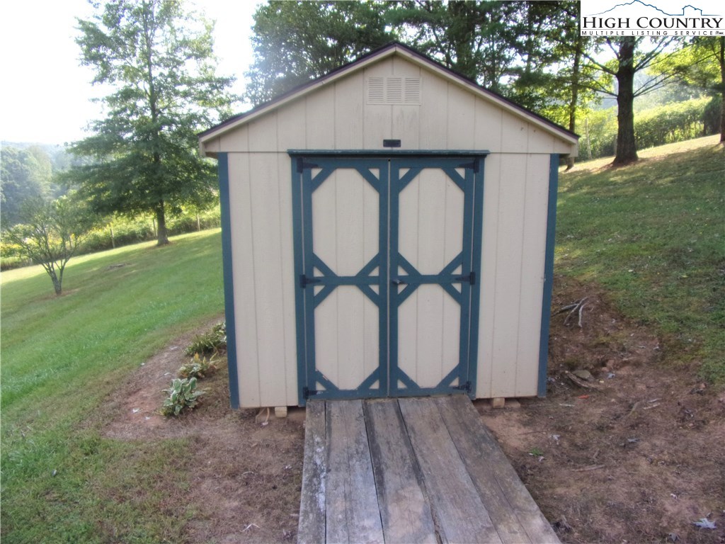 755 John Baker Road Crumpler, NC 28617 - Photo 16 of 24 Gallery Image 16