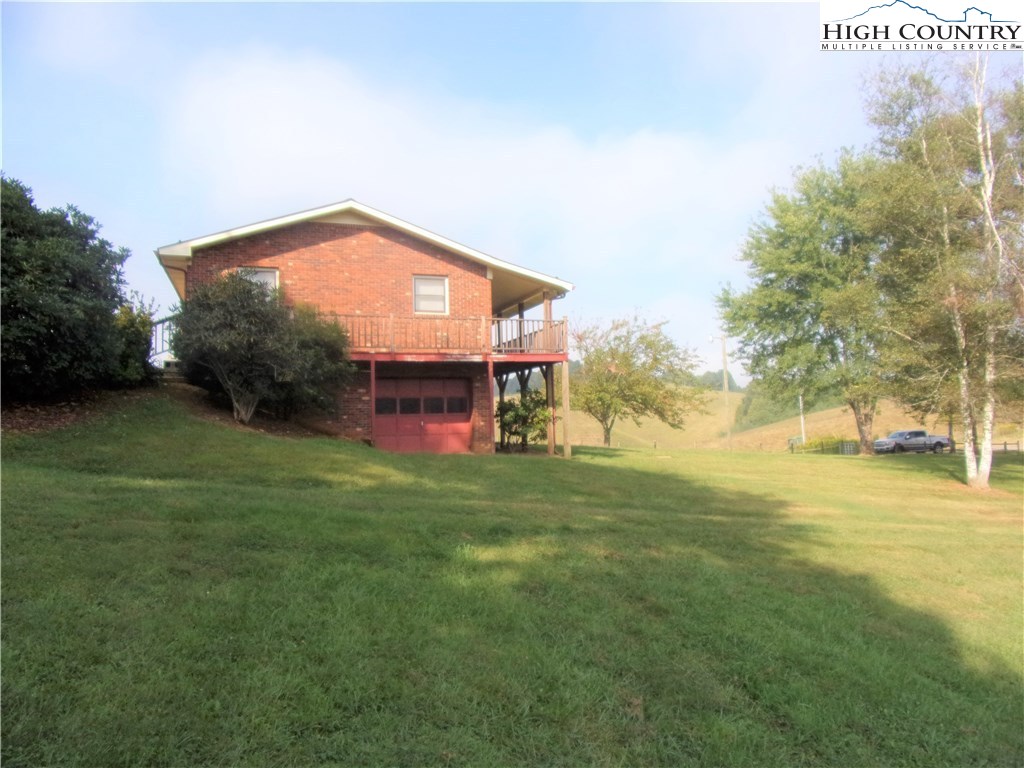 755 John Baker Road Crumpler, NC 28617 - Photo 4 of 24 Gallery Image 4