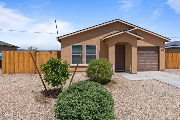 $295,000 | 456 Reizen Drive, Morristown, AZ 85342