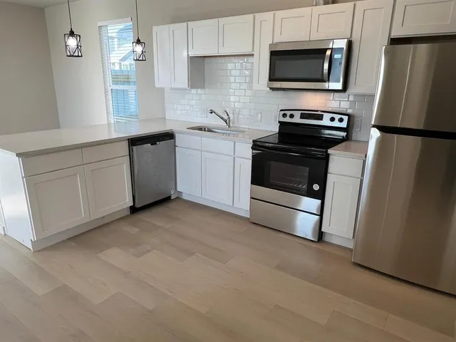 $1,995 | 3421 Valley Vista Drive, Fort Worth, TX 76053