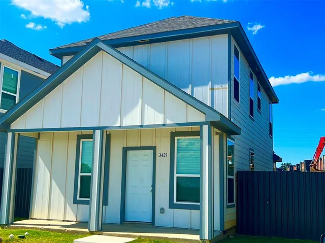 $1,995 | 3421 Valley Vista Drive, Fort Worth, TX 76053