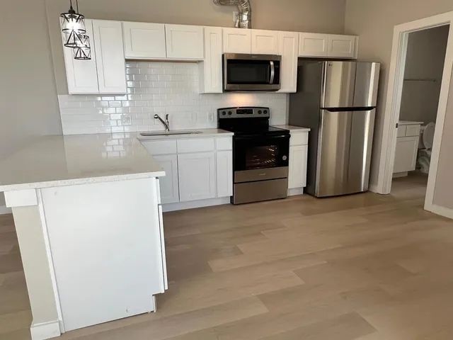 $1,995 | 3421 Valley Vista Drive, Fort Worth, TX 76053