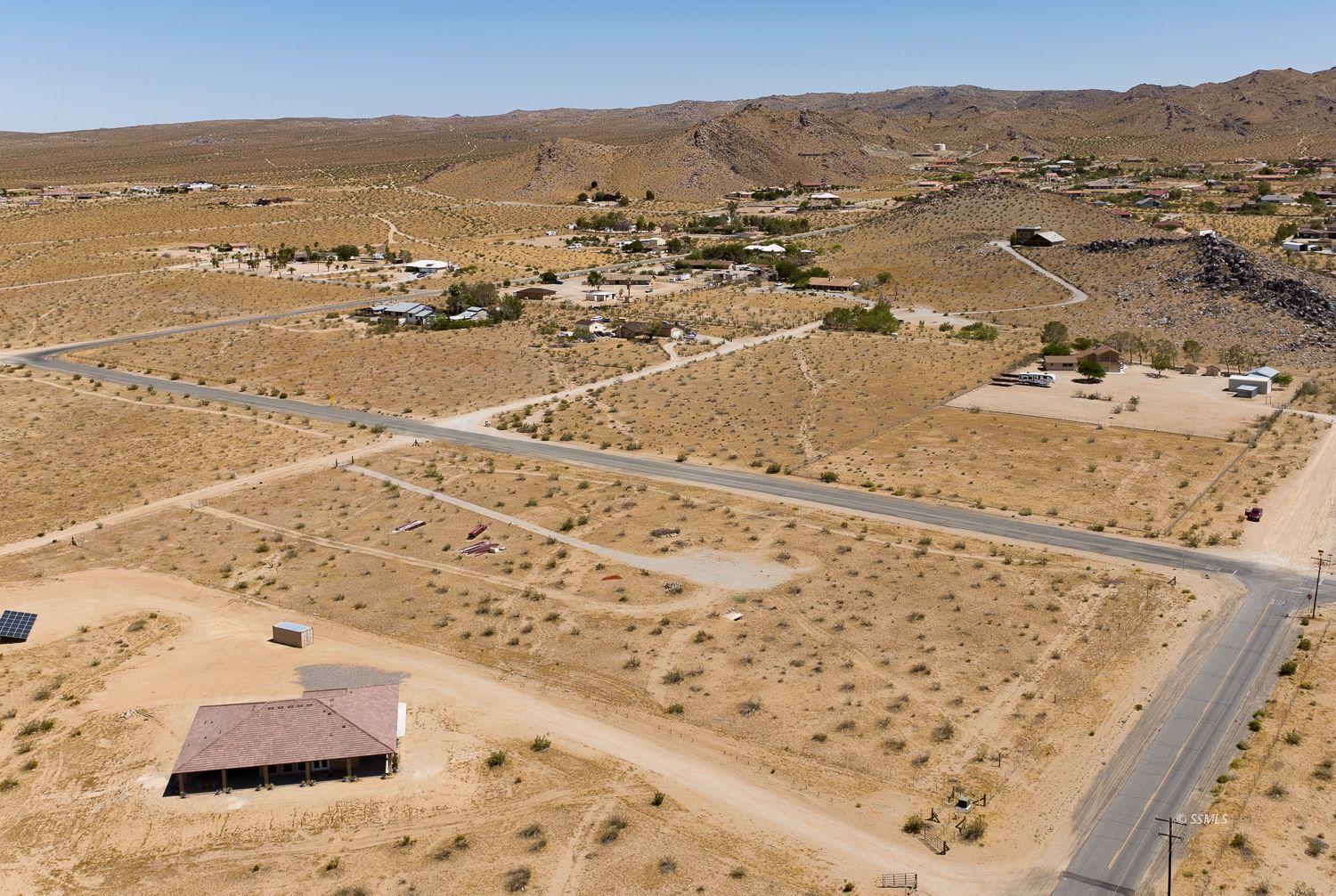 Gateway Boulevard South Ridgecrest, CA 93555 - Photo 1 of 24