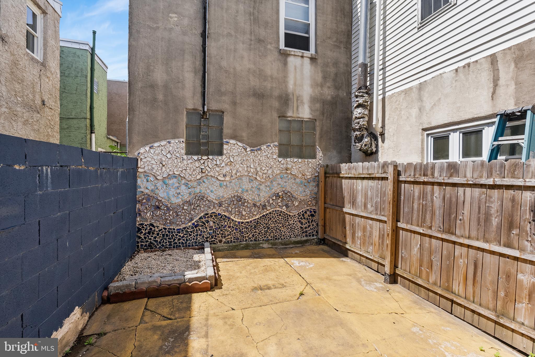 902 Emily Street Philadelphia, PA 19148 - Photo 17 of 25 Large backyard