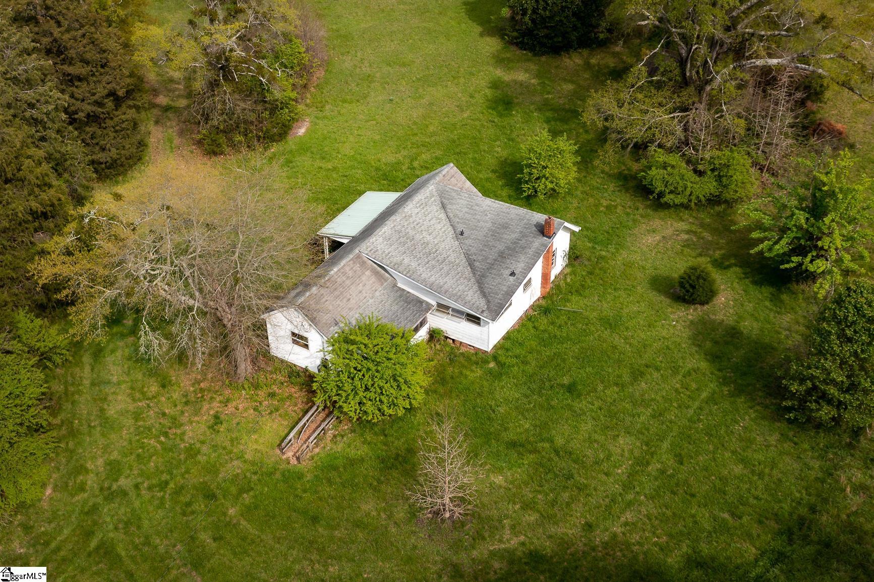 160 Baker Road Pelzer, SC 29669 - Photo 3 of 16