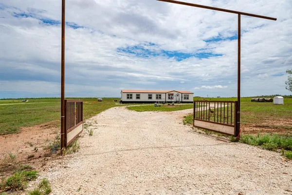 $395,500 | 9825 County Road 452, Merkel, TX 79536