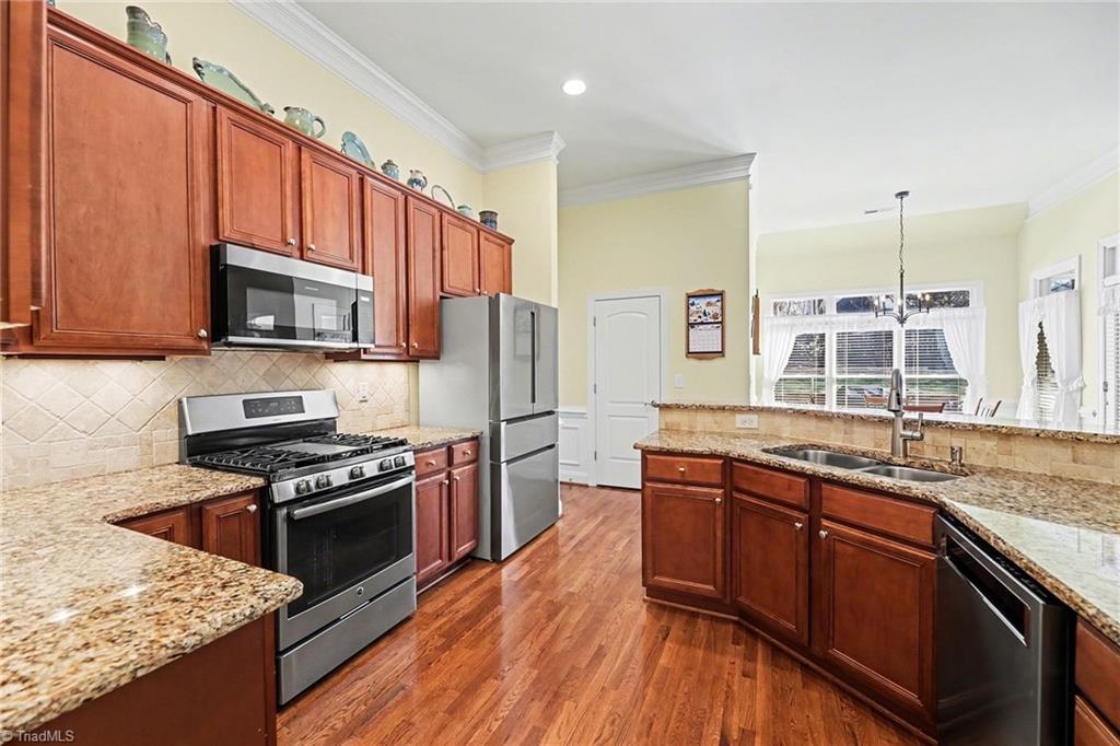 115 Town Pfafftown, NC 27040 - Photo 8 of 29