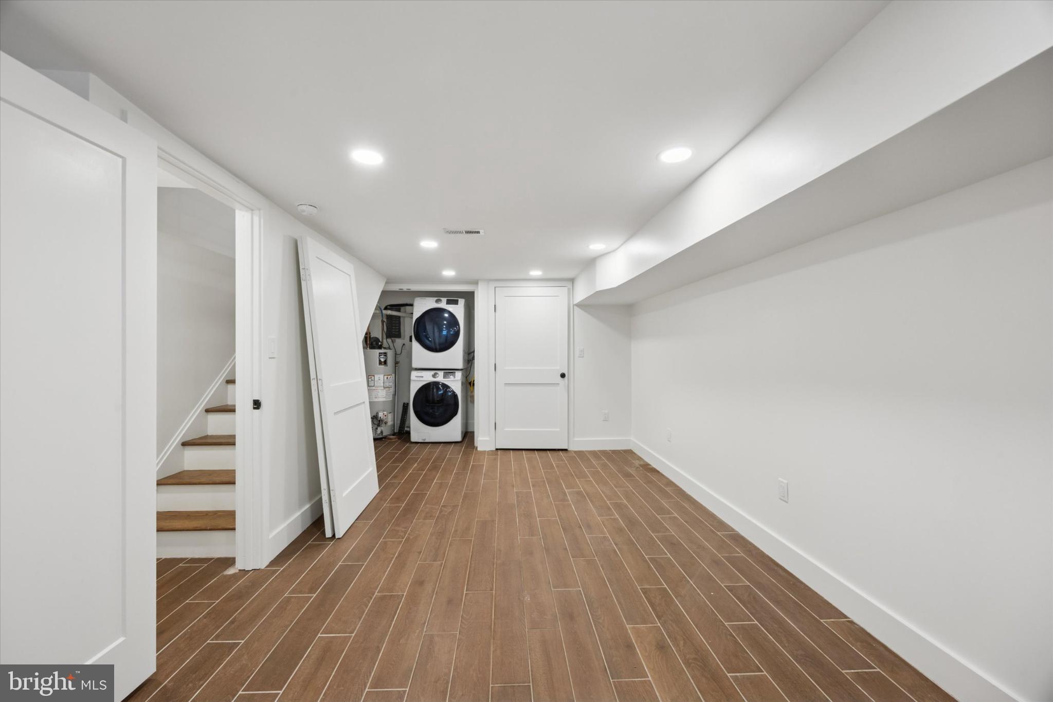 531 Mifflin Street Philadelphia, PA 19148 - Photo 28 of 28 a view of entryway with wooden floor