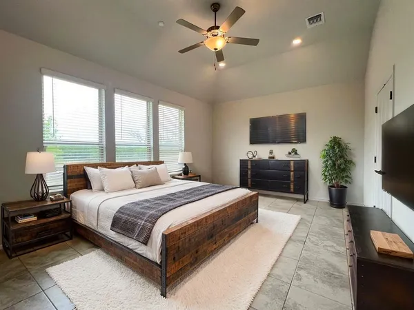 $2,750 | 2018 Matlock Circle, Hutto, TX 78634