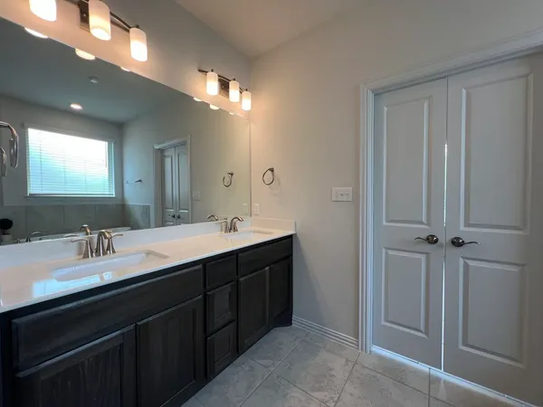 $2,750 | 2018 Matlock Circle, Hutto, TX 78634