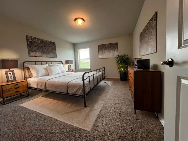 $2,750 | 2018 Matlock Circle, Hutto, TX 78634