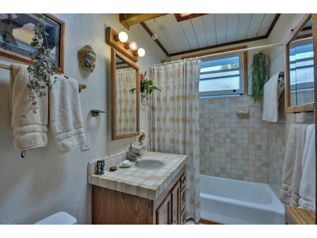 4540 Wharf Road Soquel, CA 95073 - Photo 11 of 23 Gallery Image 11