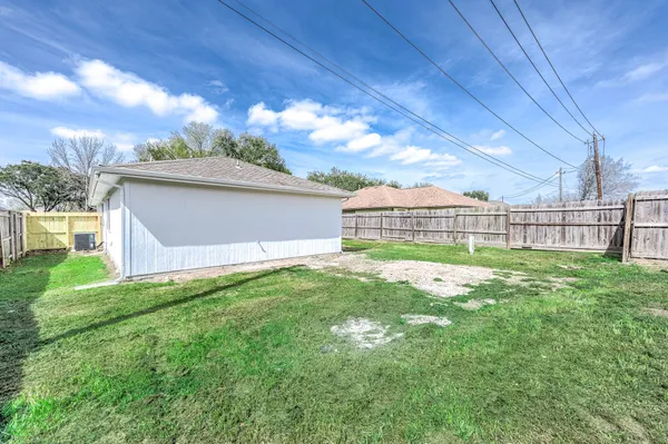 $1,800 | 5130 Riverwood Drive, Richmond, TX 77469